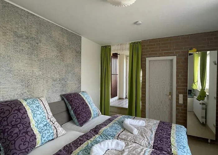 1-room Near Hannover Fair *